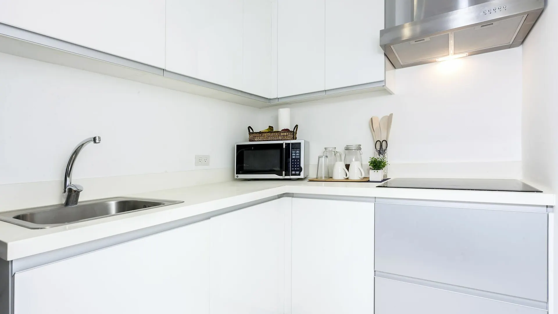 The Gramercy Residences By Stayhome Asia Makati City 0*,